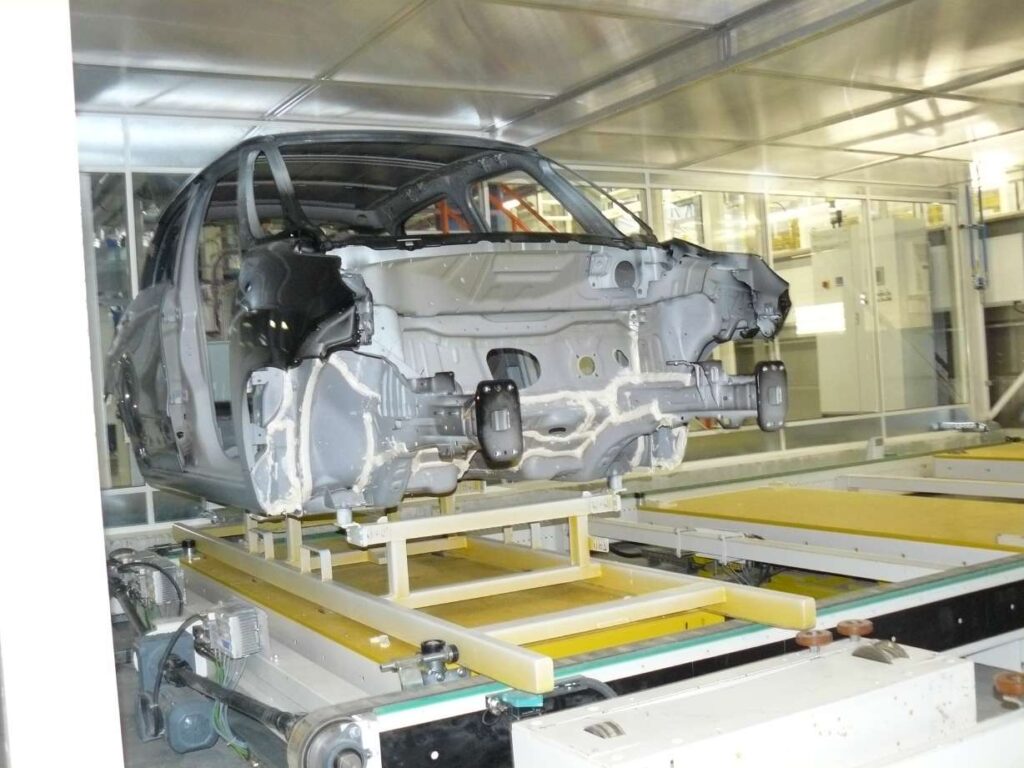 FIAT Srbsko - dopravníky a skid rámy lakovna